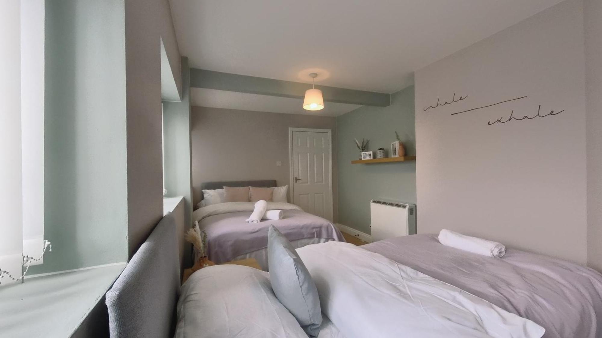 Group Bookings: Up To 30 Guests Across 5 Spacious Flats! Keyless Access Free Wifi & Parking Birmingham Buitenkant foto